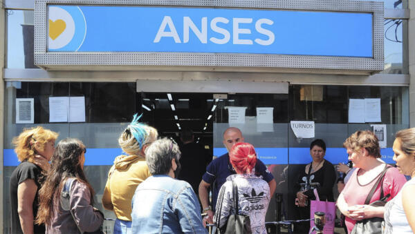 Calendario de pagos ANSES con nuevos montos de AUH y SUAF para ...